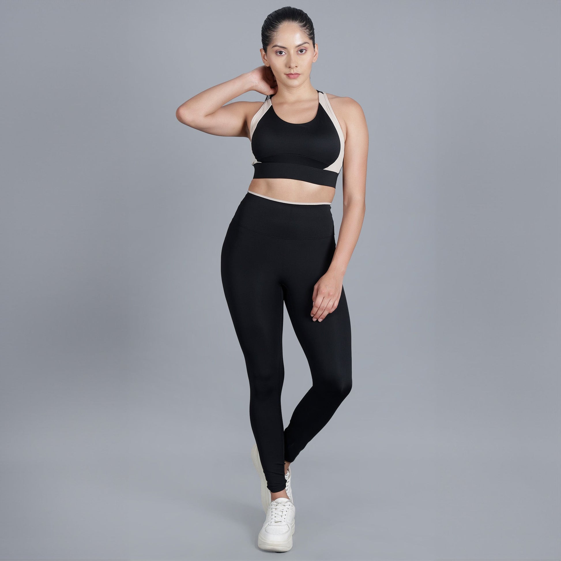 Chiclo Women's Black & Beige Contrast Workout Set - Chiclo